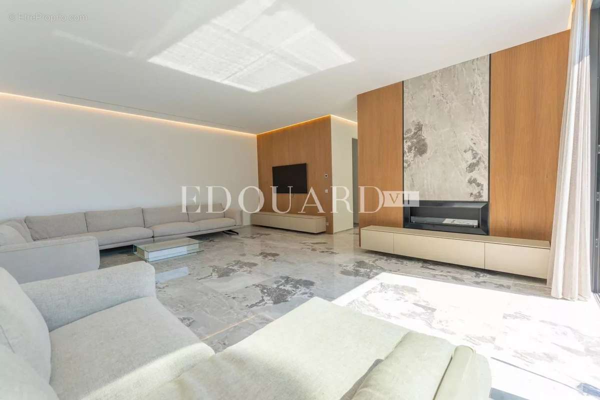 Maison à ROQUEBRUNE-CAP-MARTIN