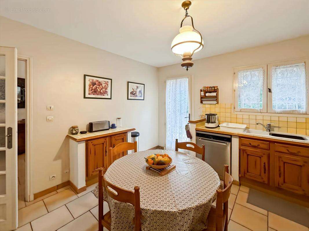 Maison à PONT-SAINT-ESPRIT