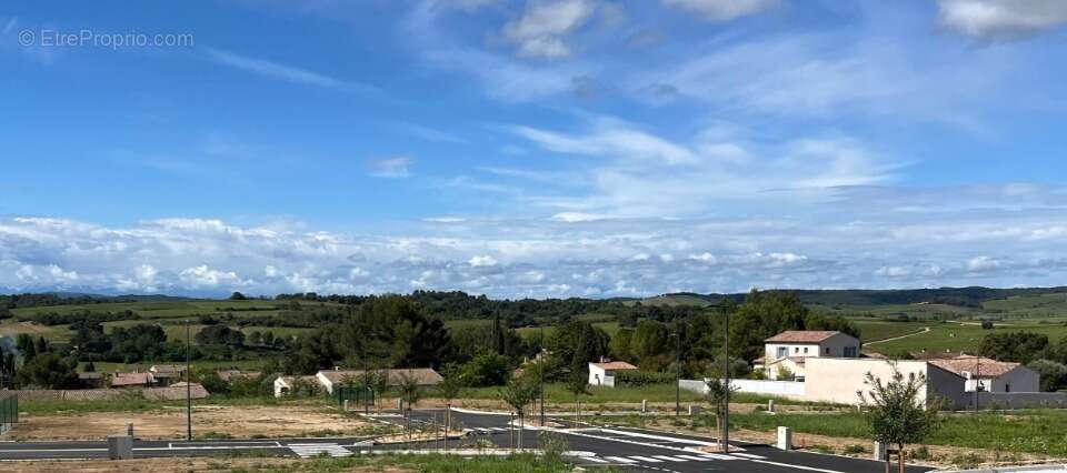 Terrain à LEUC