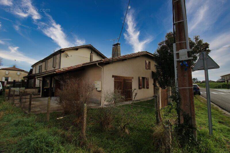 Maison à LADOS