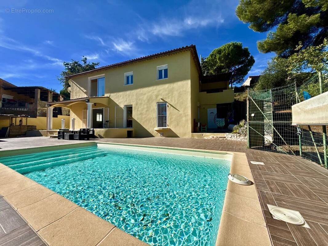 Maison à CAGNES-SUR-MER