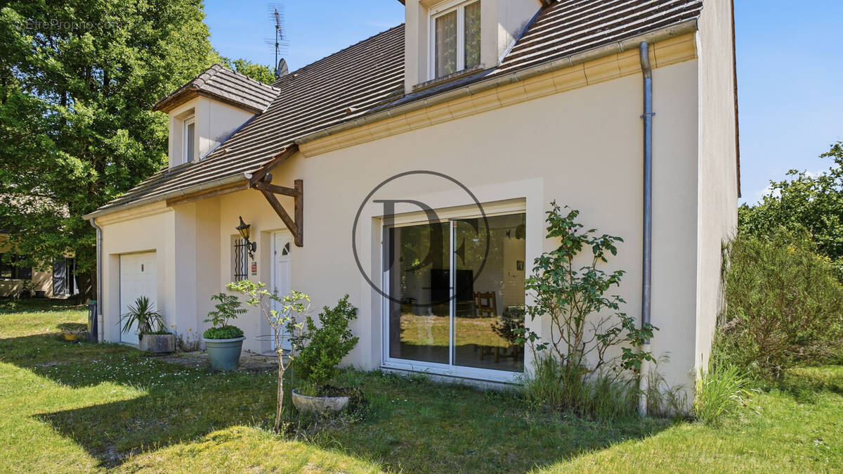 Maison à BOURRON-MARLOTTE