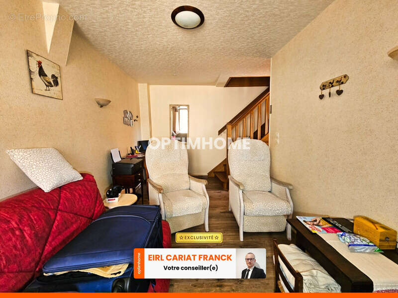 Maison à SAINT-ETIENNE-DE-FURSAC