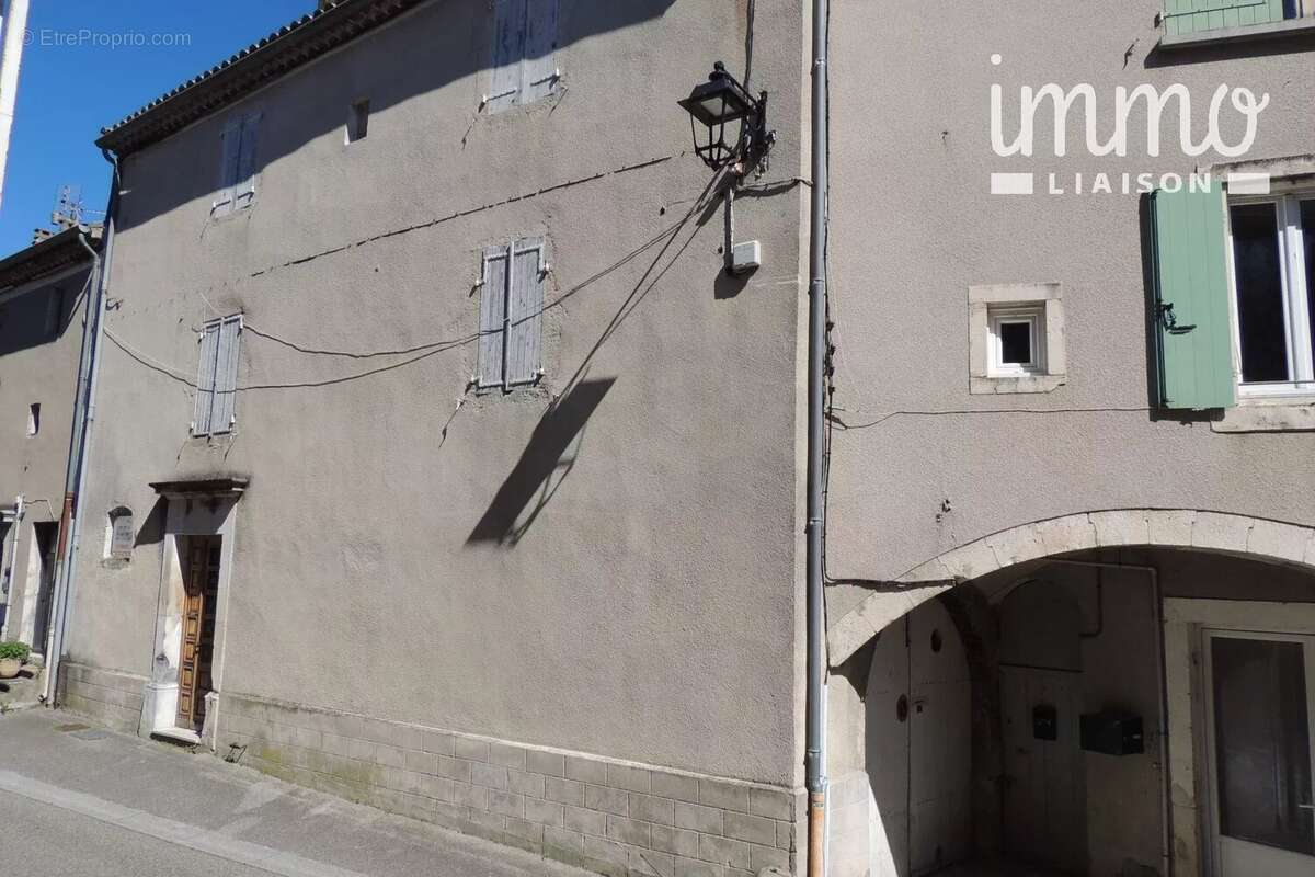 Maison à SAINT-JEAN-LE-CENTENIER