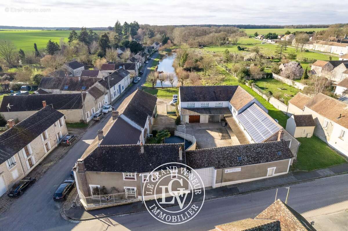 Maison à MILLY-LA-FORET