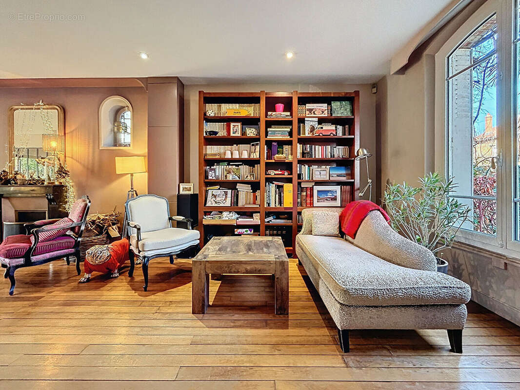 Maison à SAINT-MAUR-DES-FOSSES