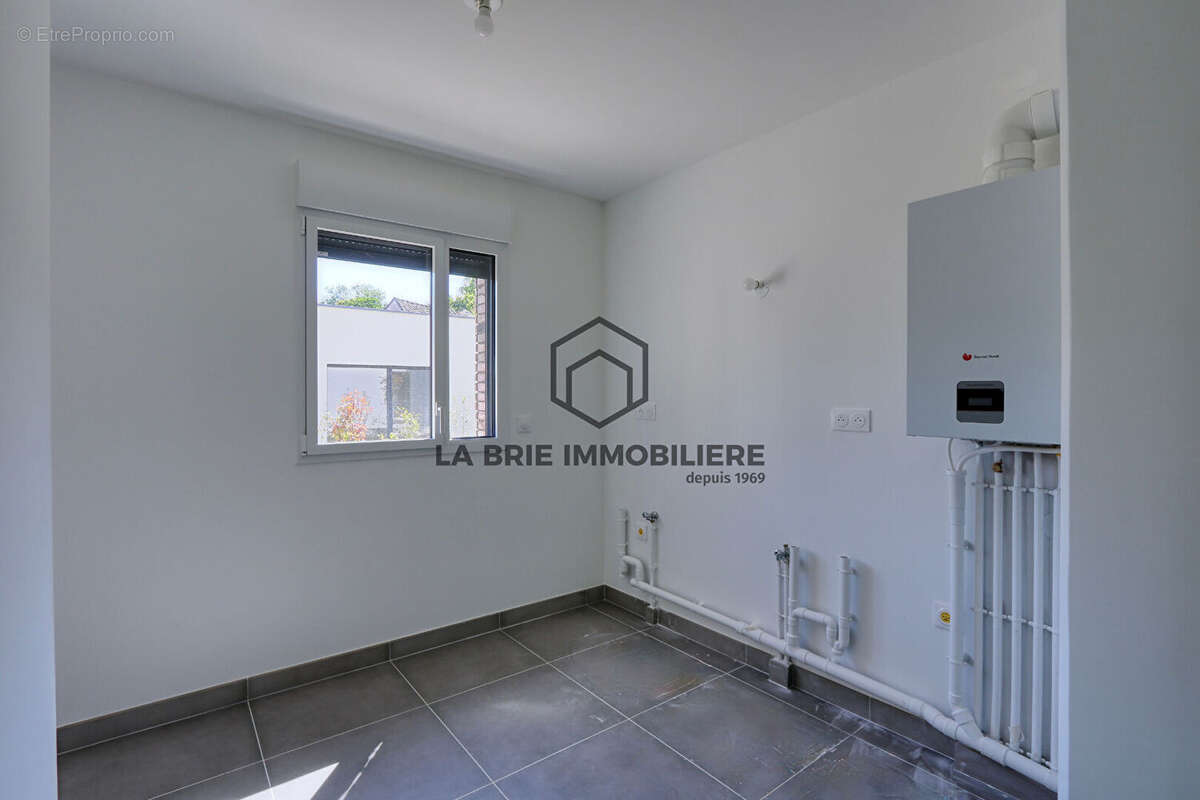 Appartement à RUBELLES