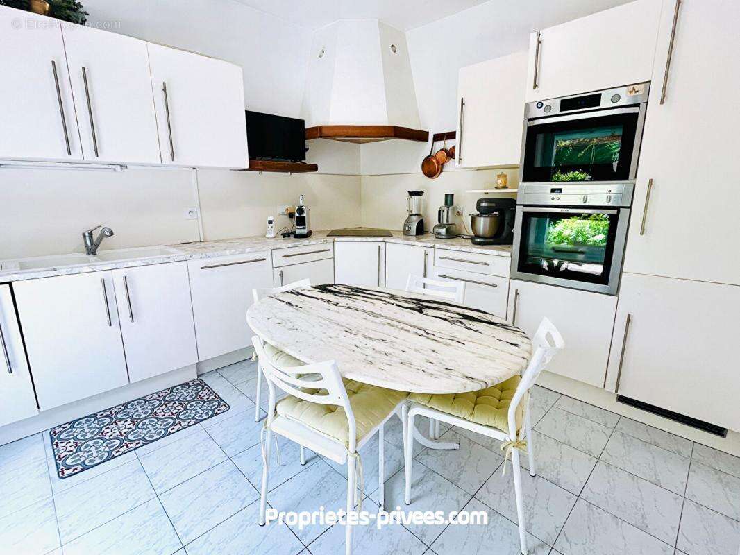 Appartement à MANDELIEU-LA-NAPOULE