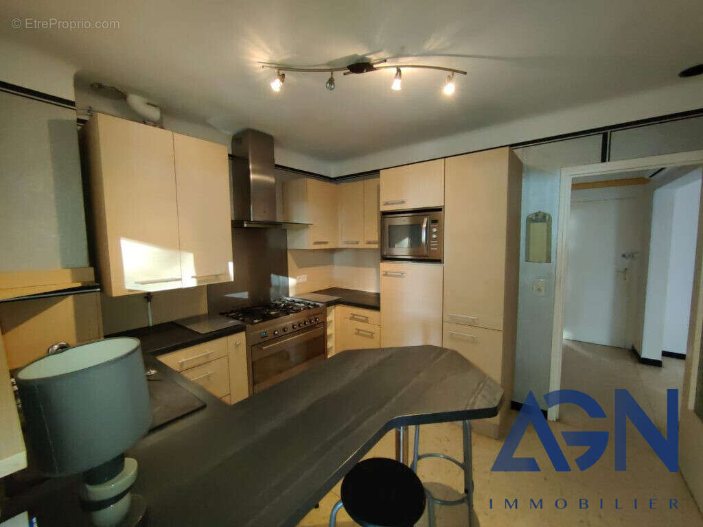 Appartement à VIAS