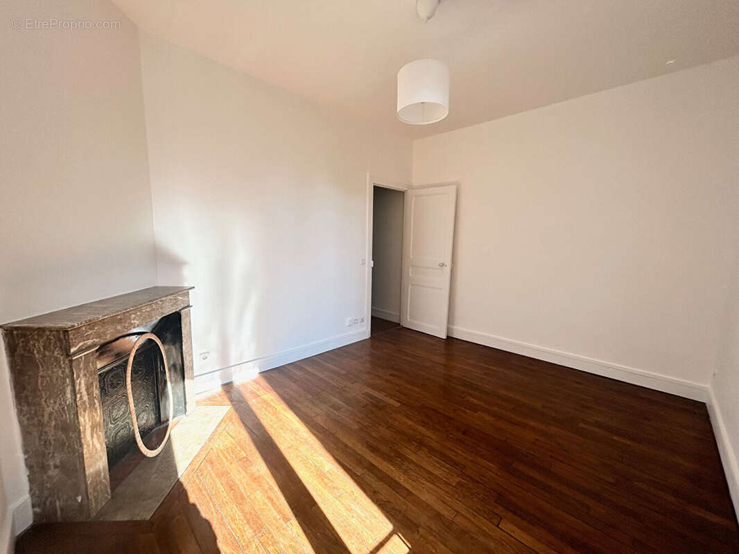 Appartement à COLOMBES