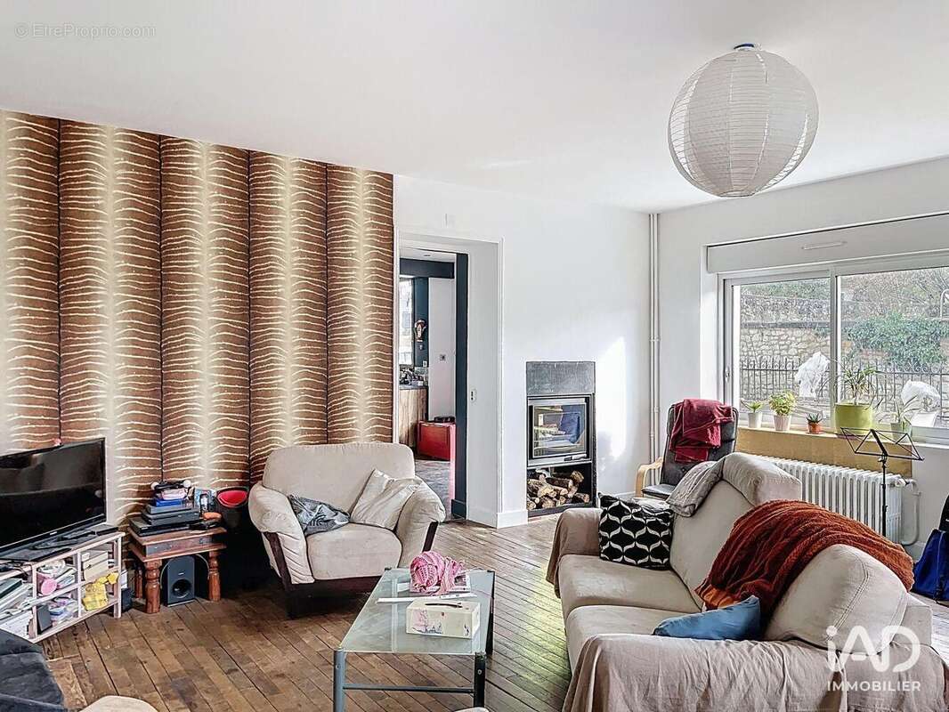 Photo 2 - Maison à CHATELLERAULT