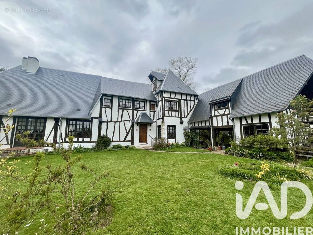 Photo 1 - Maison à TOURVILLE-LA-CAMPAGNE
