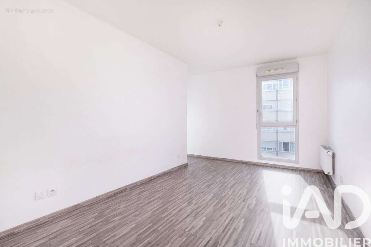 Photo 9 - Appartement à VILLEURBANNE
