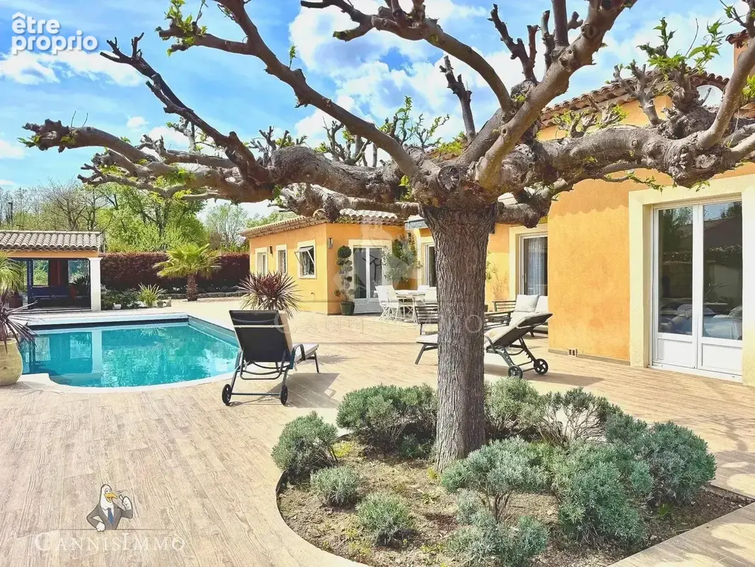 Saint cezaire residentiel  propriete plain-pied 7 pieces 203m2+2500m2 terrain plat+piscine pool house expo sud - photo 3
