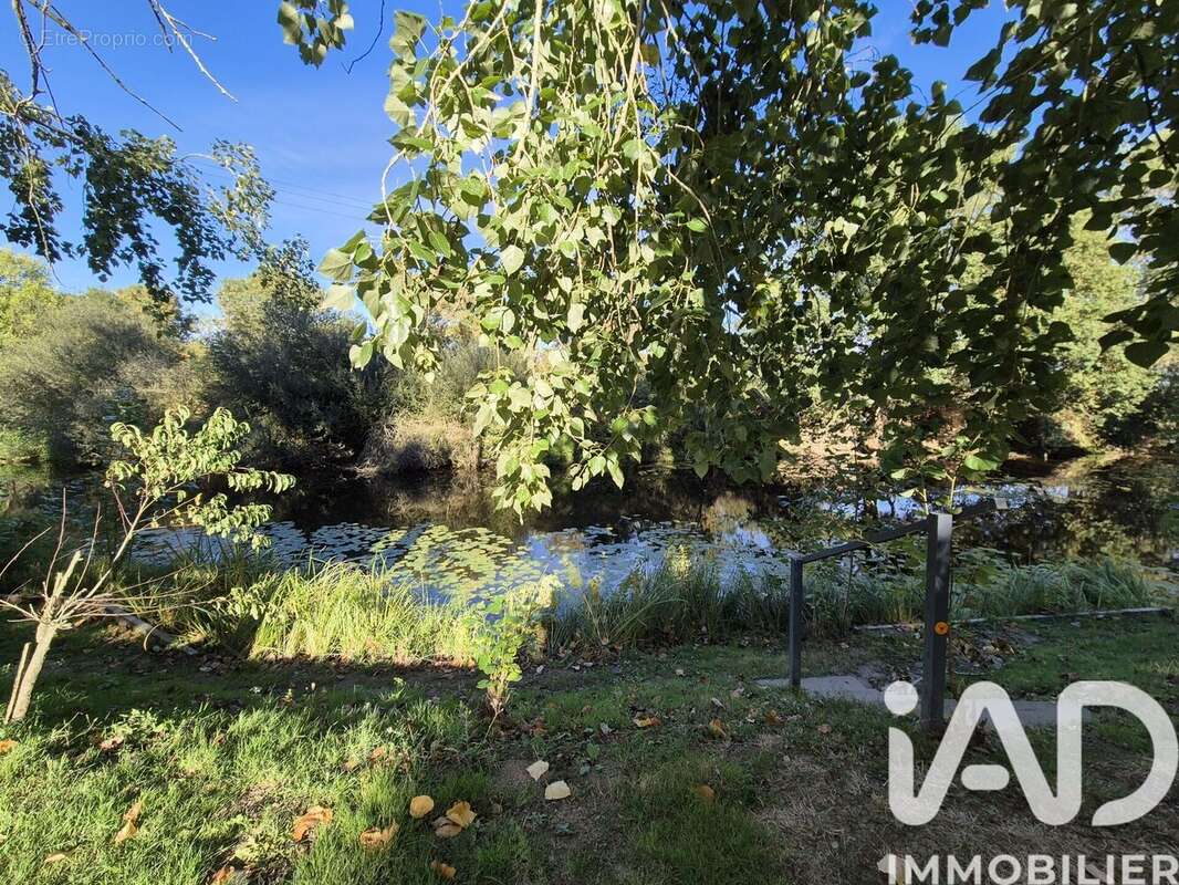 Photo 4 - Terrain à BOUILLE-LORETZ