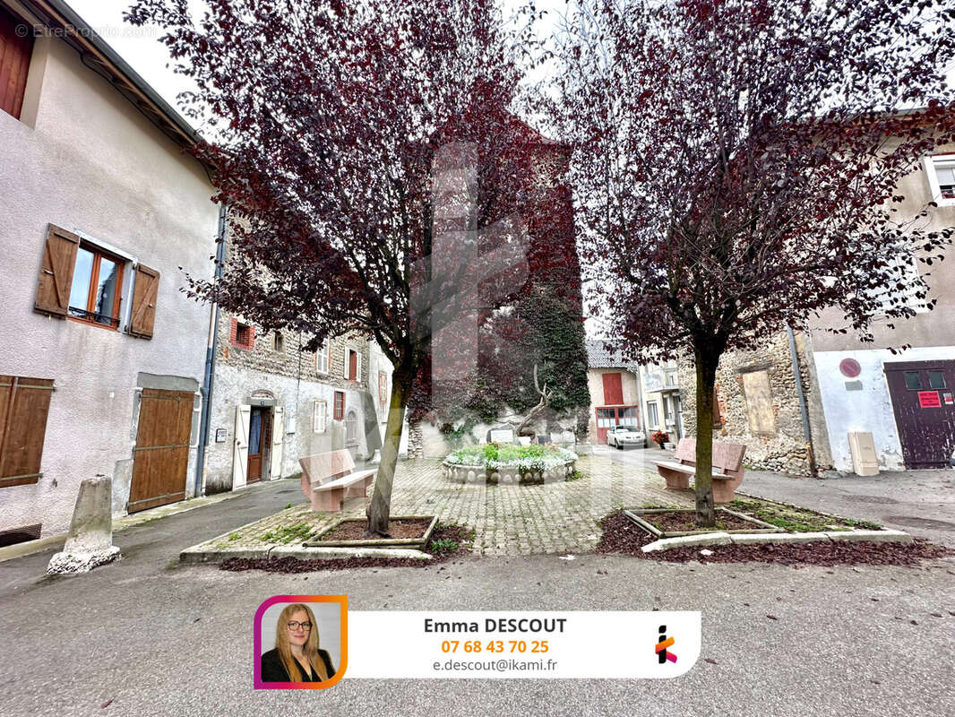 Maison à LE GRAND-LEMPS