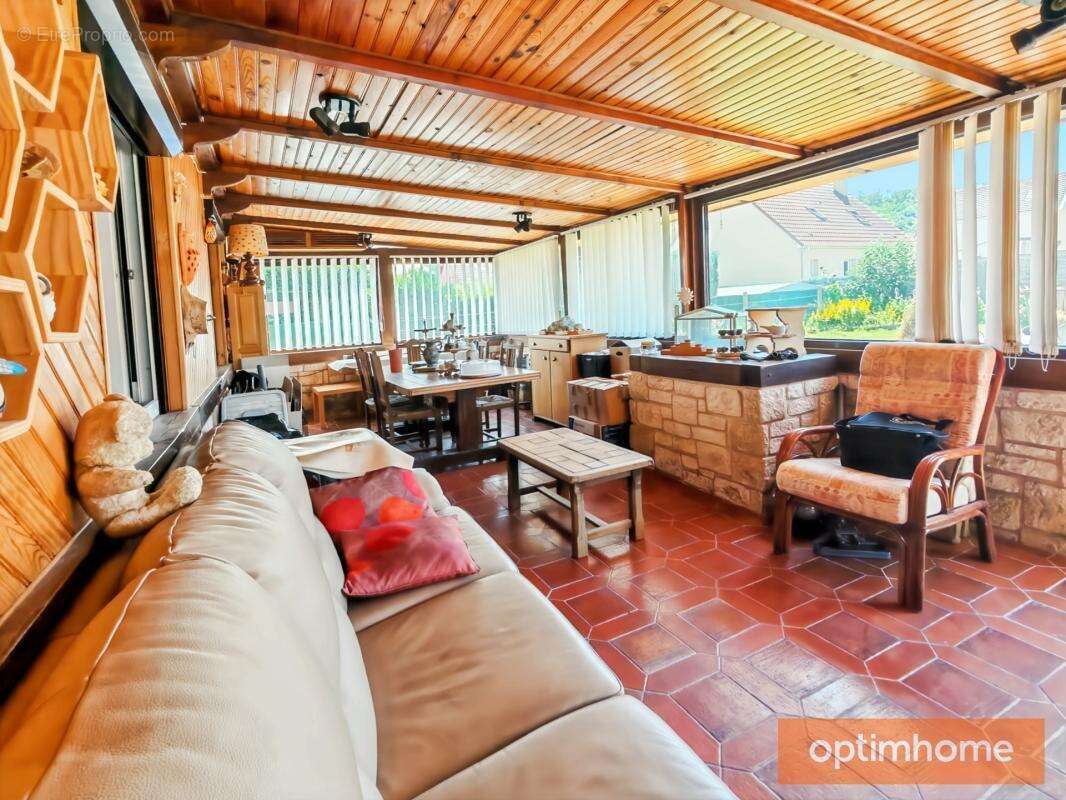 Mouy – maison de plain-pied rénovée – 4 chambres – 1 634 m² de terrain – dépendances - photo 2