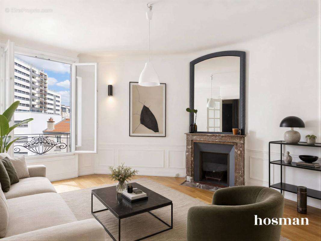 Appartement à PARIS-18E