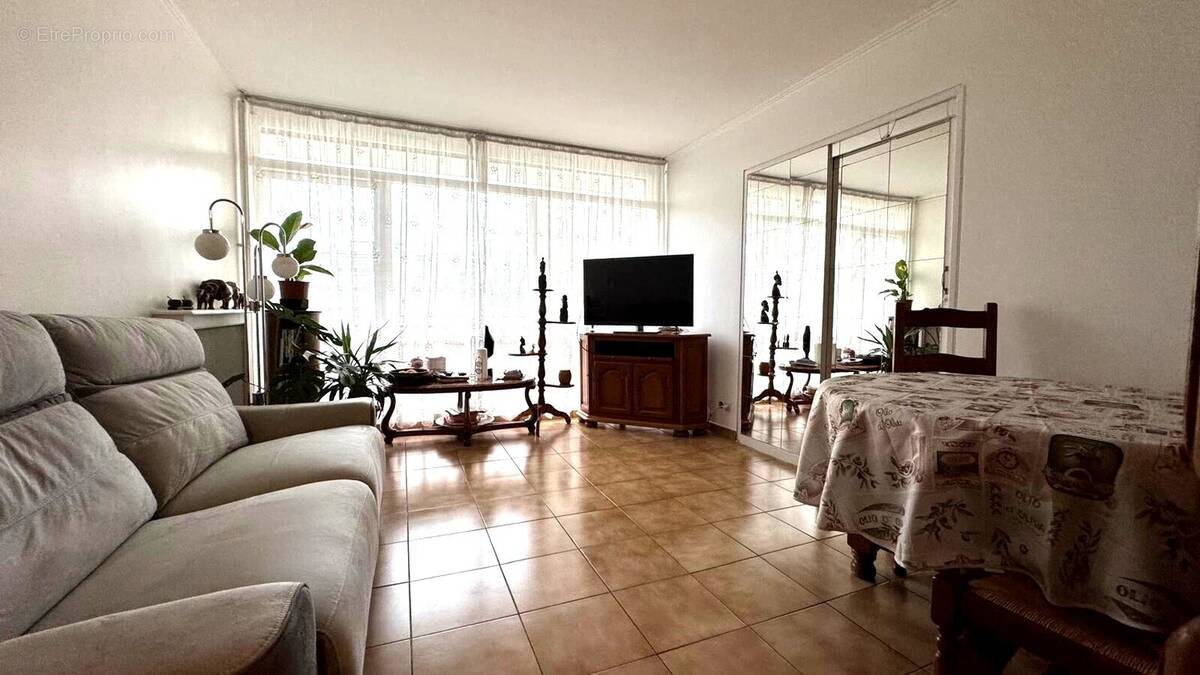 Appartement à LIVRY-GARGAN