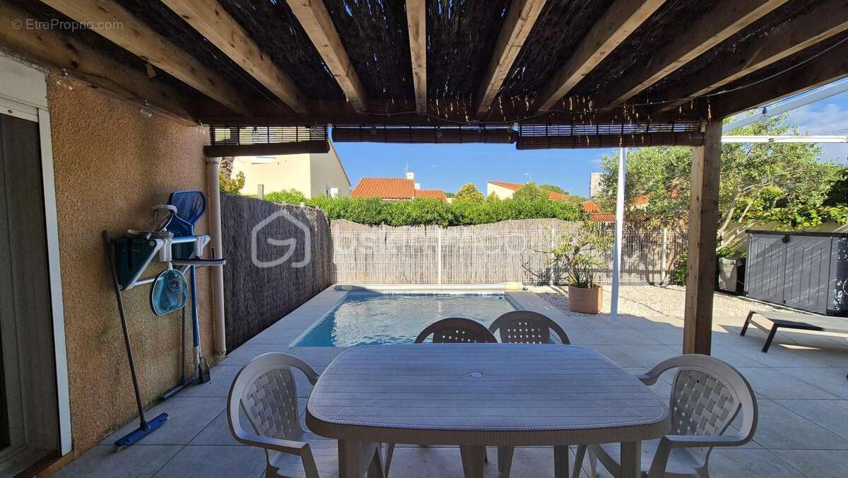 Maison à SAINT-CYPRIEN
