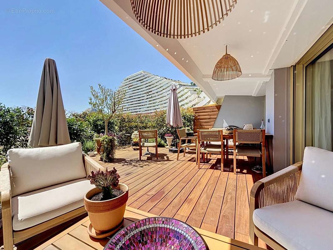 Appartement à VILLENEUVE-LOUBET