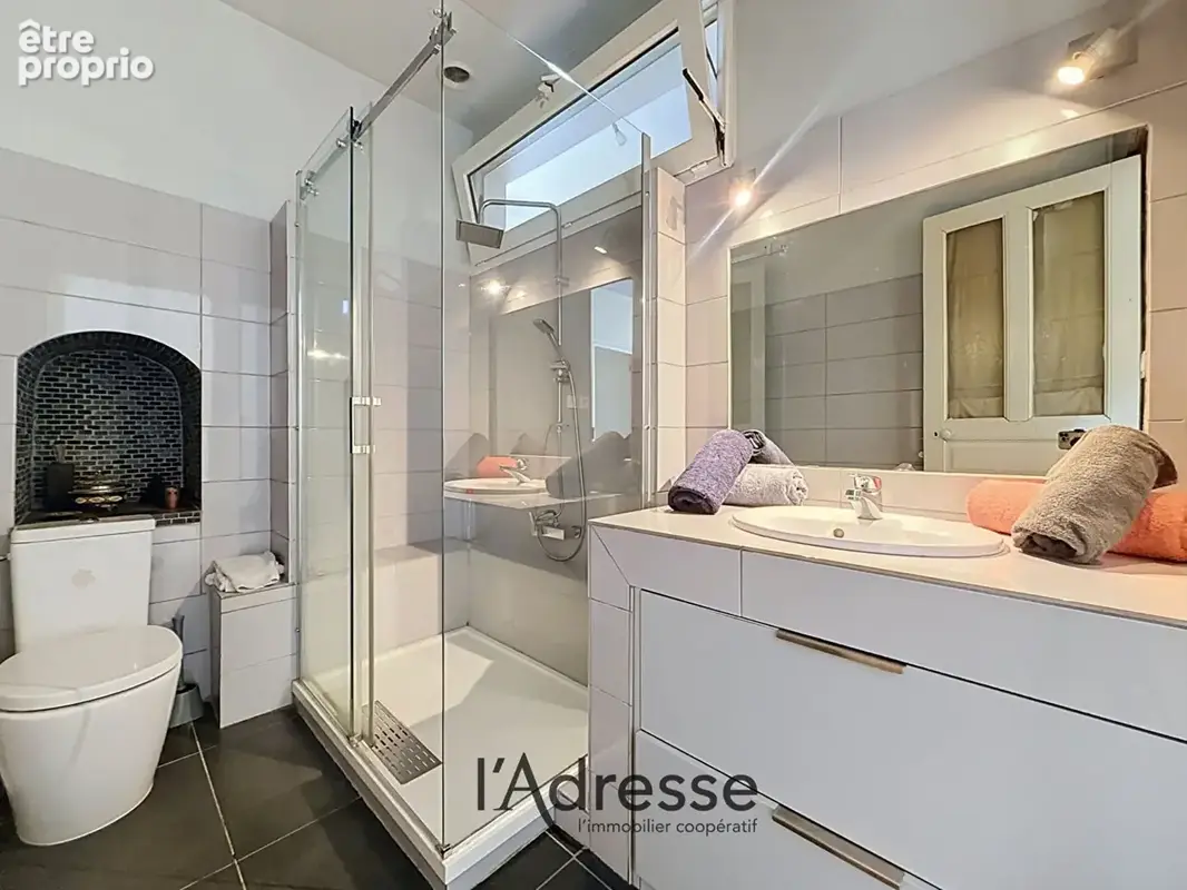 Appartement AJACCIO - CENTRE VILLE - Grand Appartement 6 pièces - 155 m² -  DERNIER ÉTAGE - ASCENCEUR - photo 10