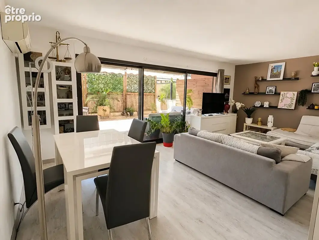 Appartement à HYERES