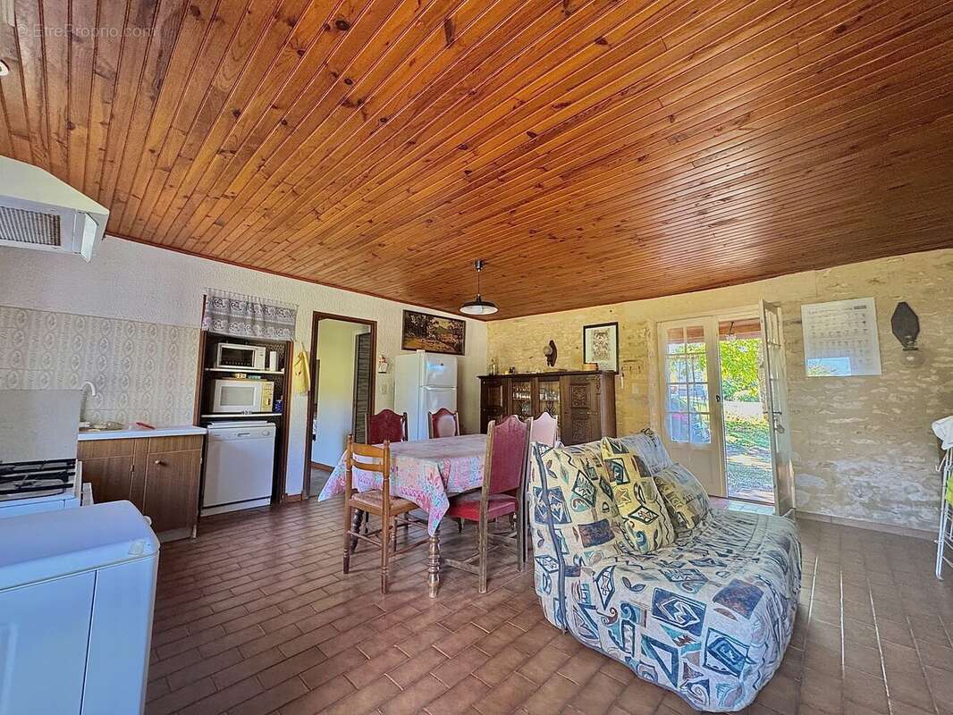 Maison à SAINT-CYPRIEN