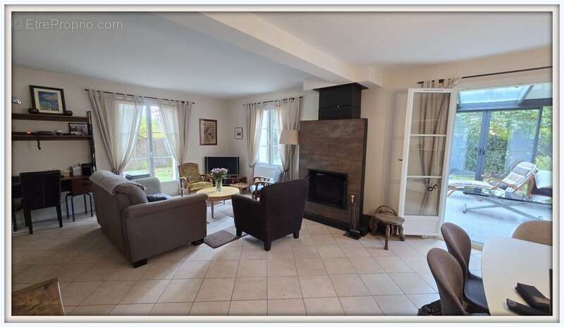 Maison à COURDIMANCHE