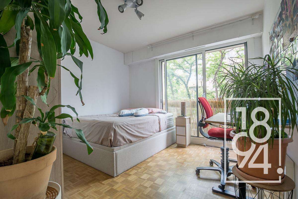 Appartement à MARSEILLE-6E