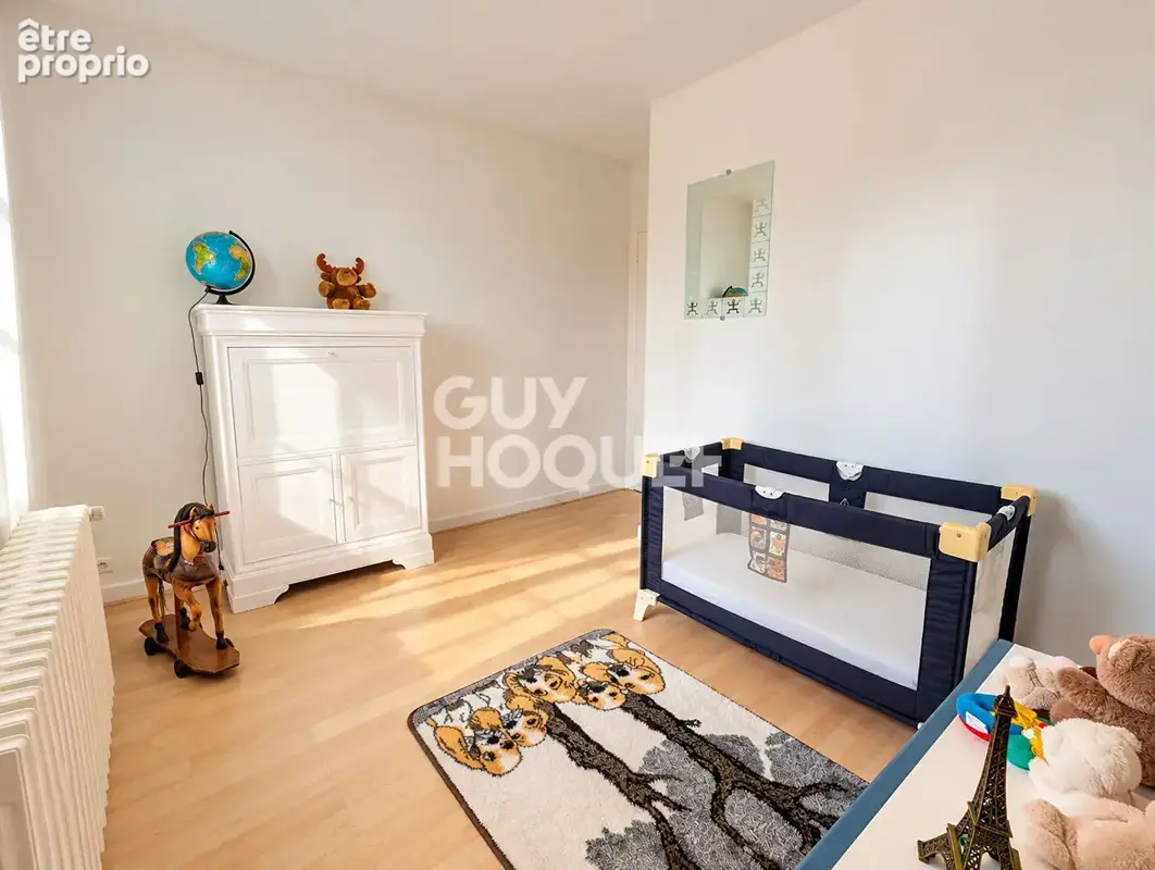 Ecole Valentin, maison 6 chambres, terrain 26 ares - photo 13