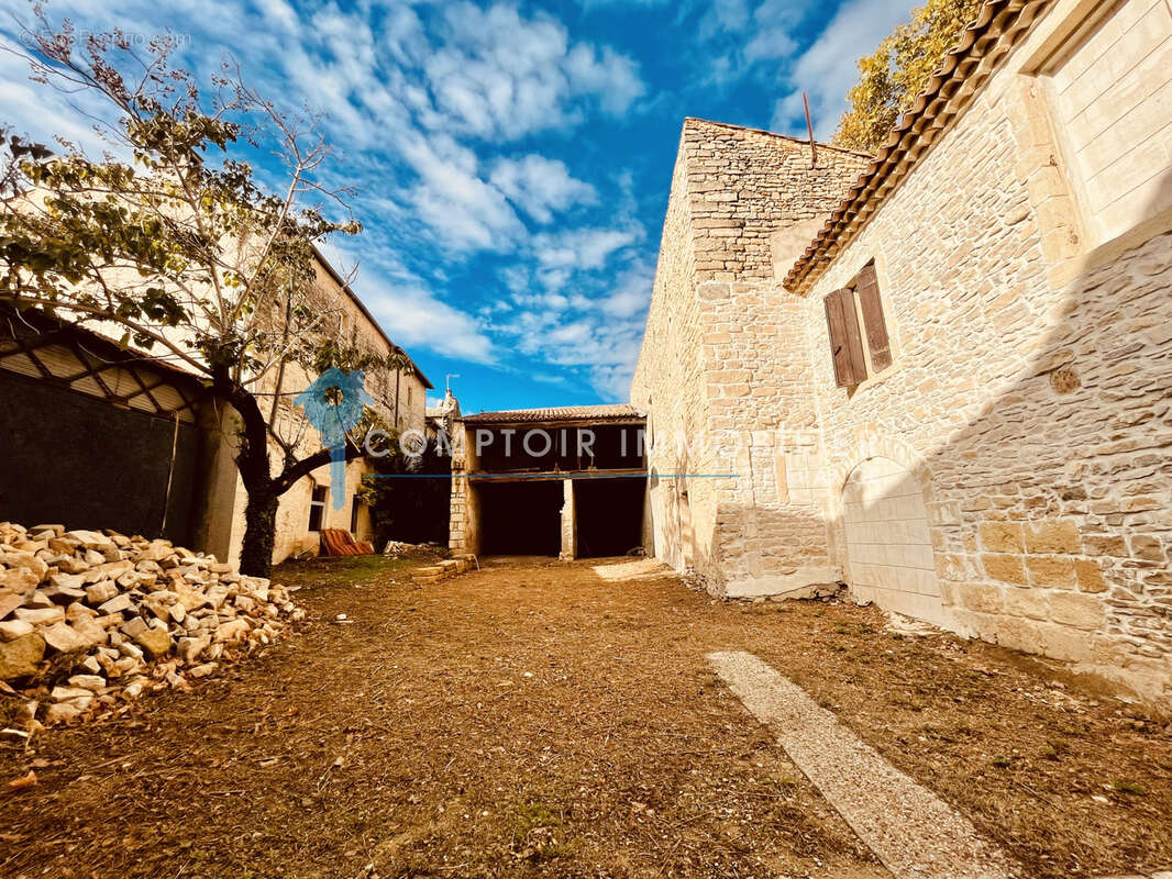 Maison à BERNIS
