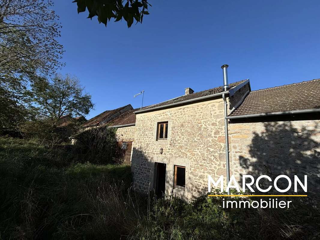 Maison à CHAMPAGNAT