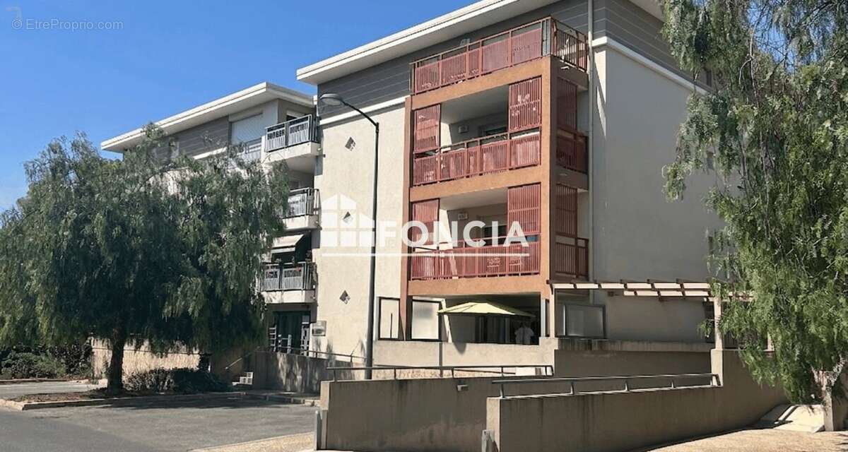Appartement à PUGET-SUR-ARGENS
