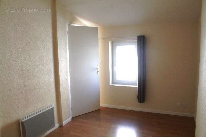 Appartement à COMMENTRY