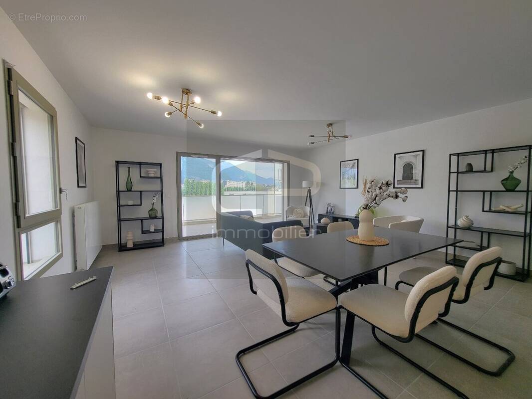 Appartement à ANNECY-LE-VIEUX