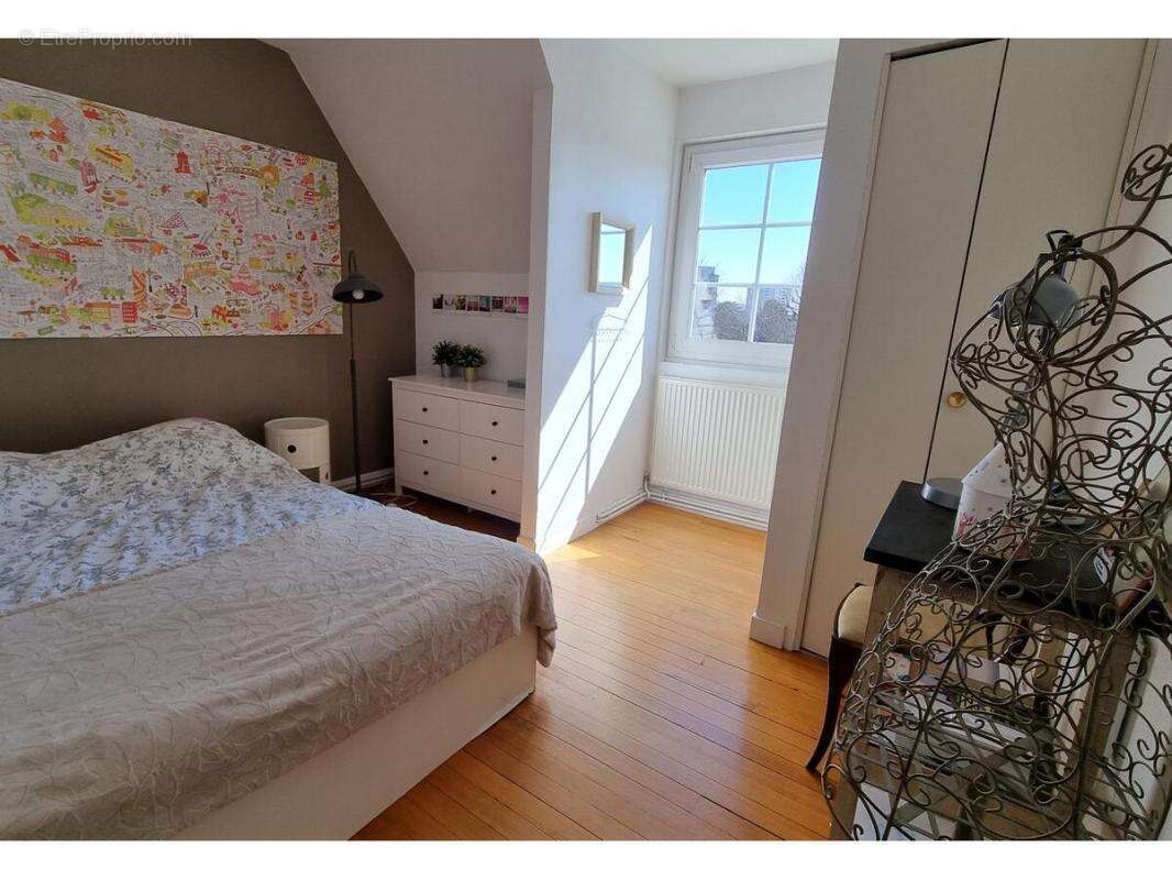 Maison 140 m² à Ecully  - photo 10