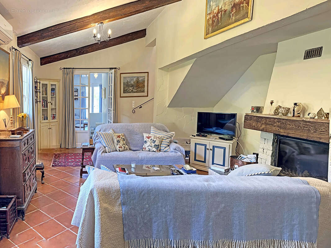Maison à LORGUES