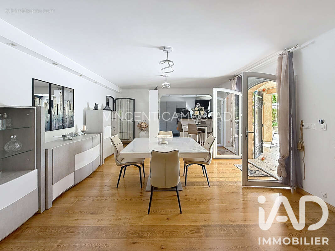 Maison 243 m² à Sanary-Sur-Mer  - photo 5