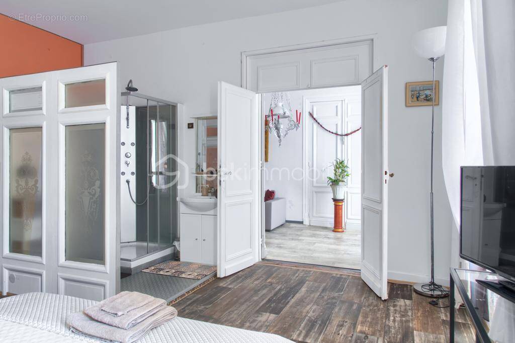 Maison à SAINT-CHRISTOLY-DE-BLAYE