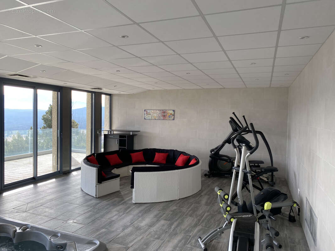 Maison à LES ANGLES