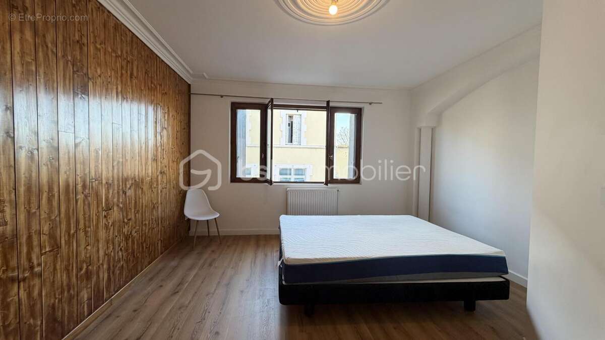 Appartement à ANNEYRON