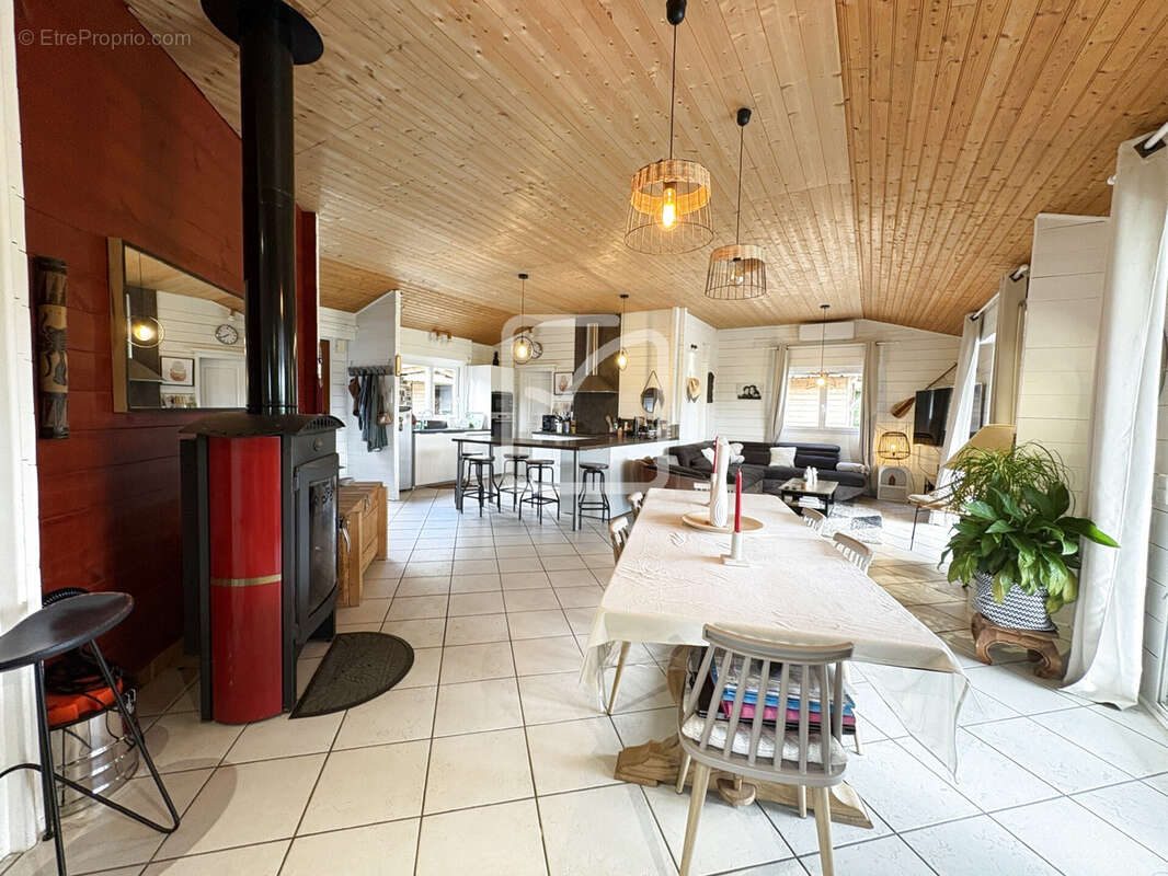 Maison à BELMONT-BRETENOUX
