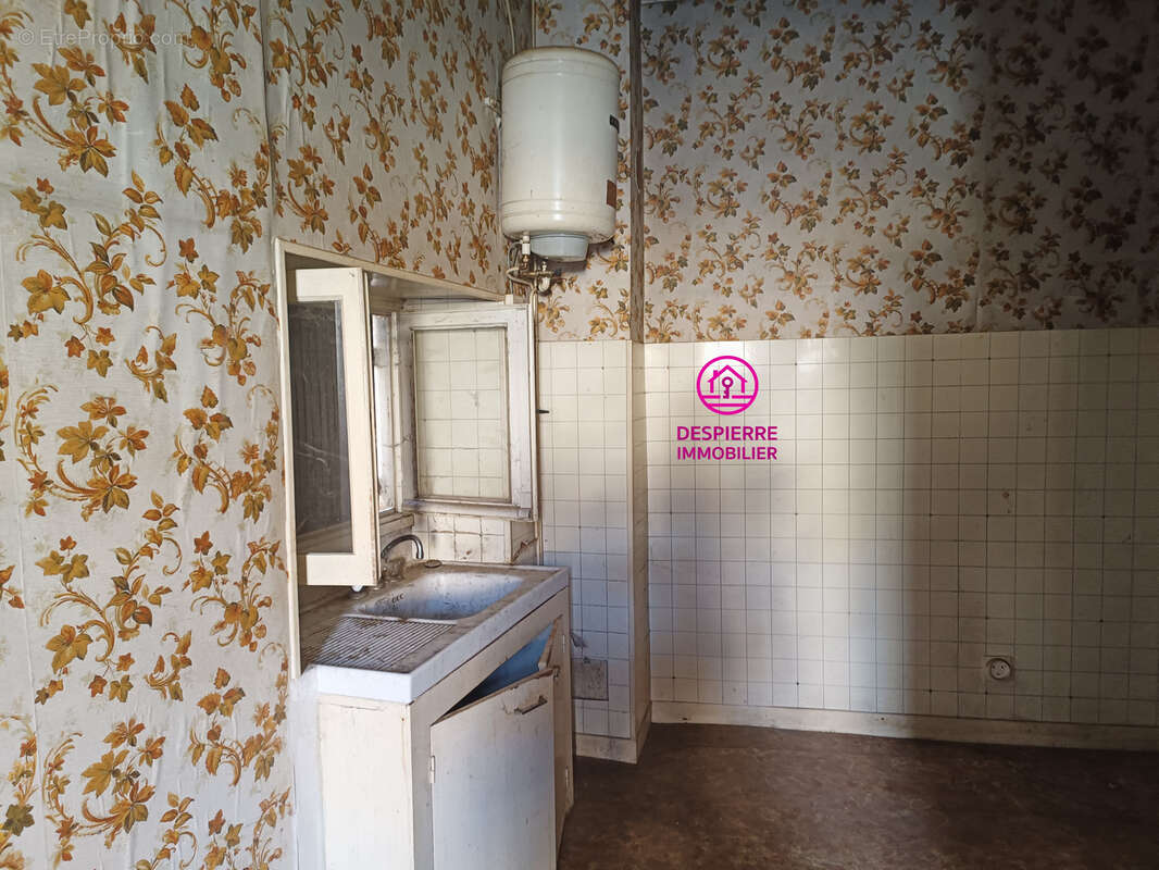 Maison à BEAUREPAIRE