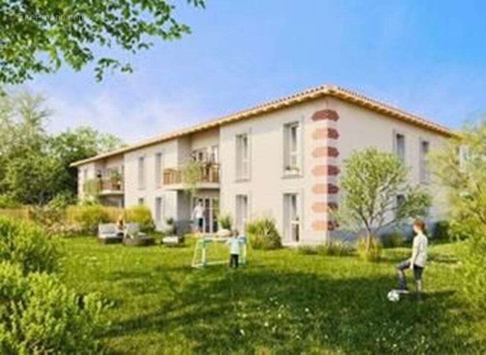 Appartement à PARENTIS-EN-BORN