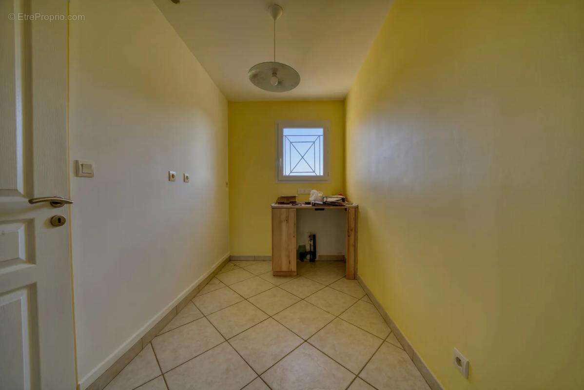 Maison à SAINT-SAVINIEN