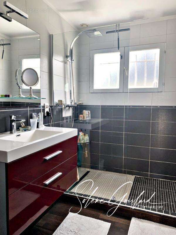 Maison vie de plain-pied, bourg, 3 chambres, au calme - photo 7