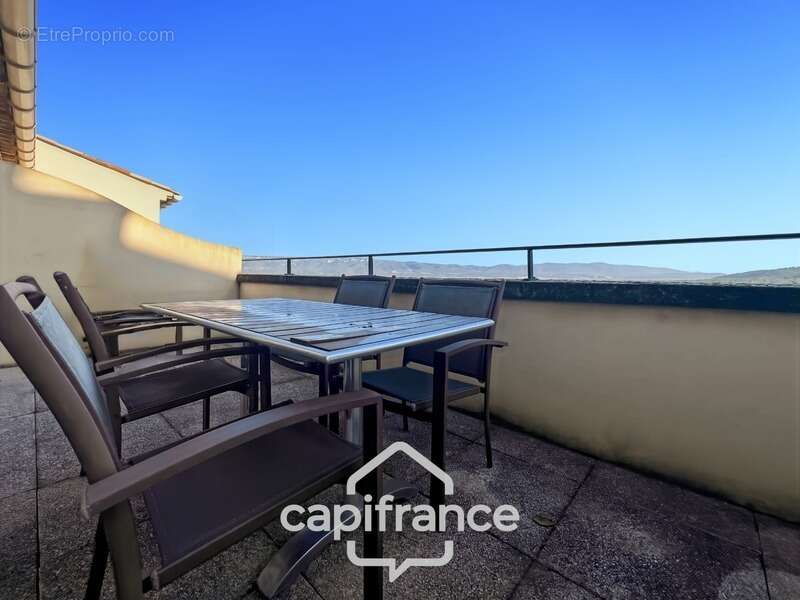 Appartement à MALLEMORT