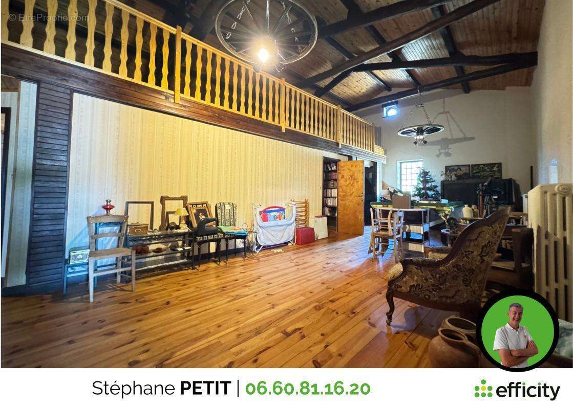 Maison 336 m² à Bellevue-La-Montagne  - photo 12