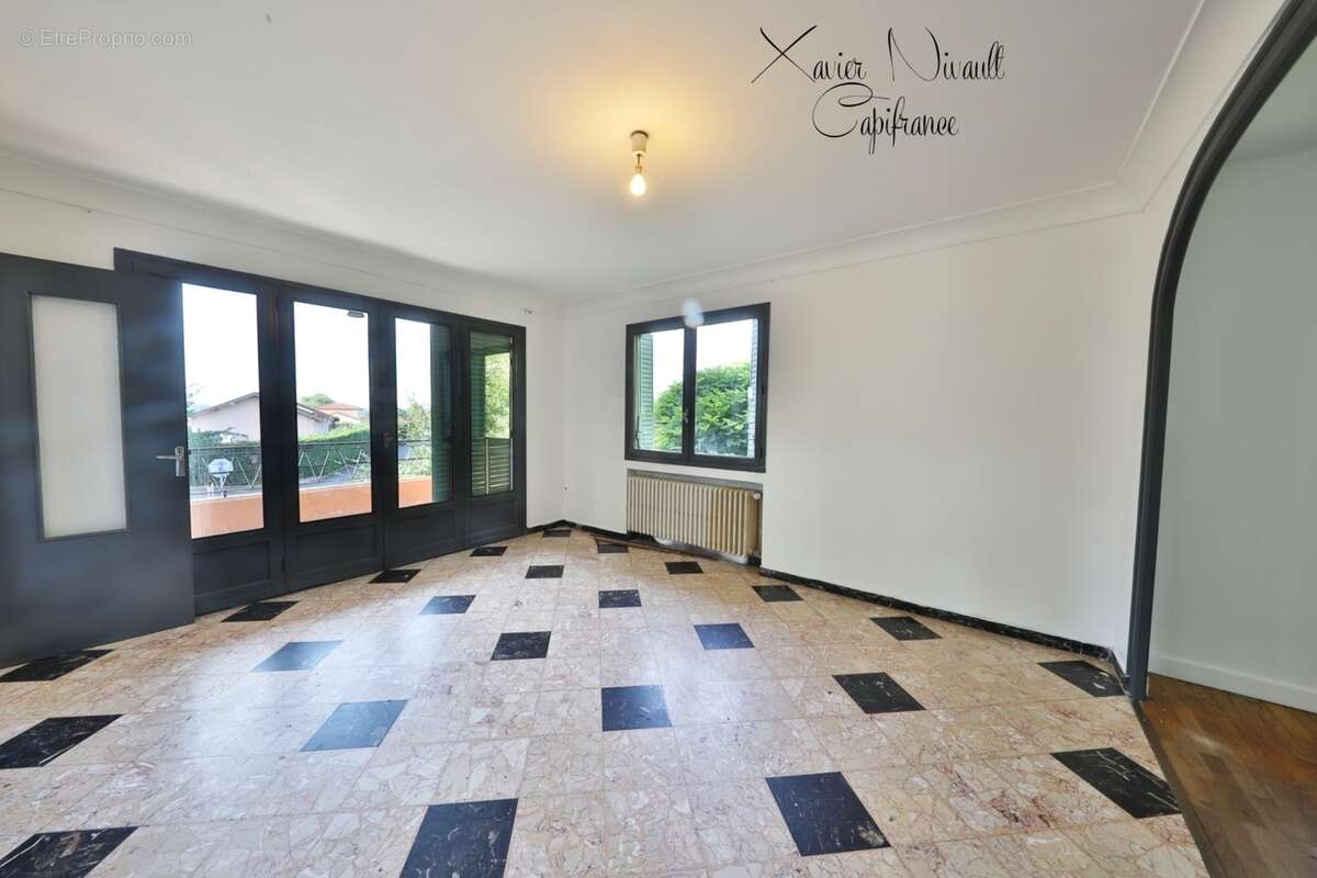 Maison à vendre 5 pièces proche de MONTREVEL EN BRESSE (01) - photo 2